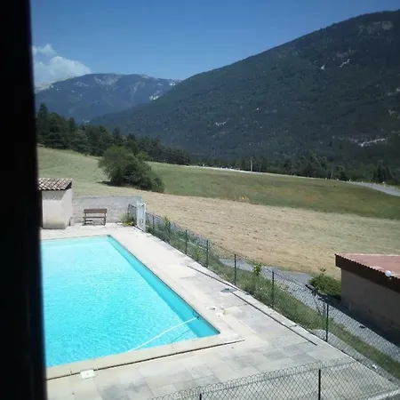 Mas Du Colombier Bed & Breakfast Saint-André-les-Alpes