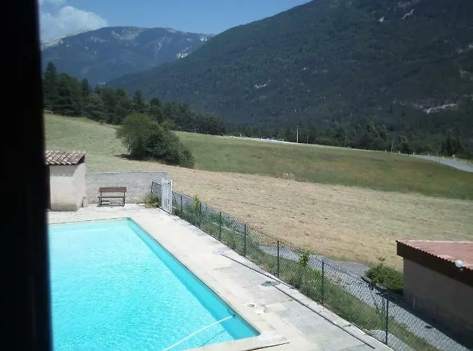 Mas Du Colombier Couette-café Saint-André-les-Alpes